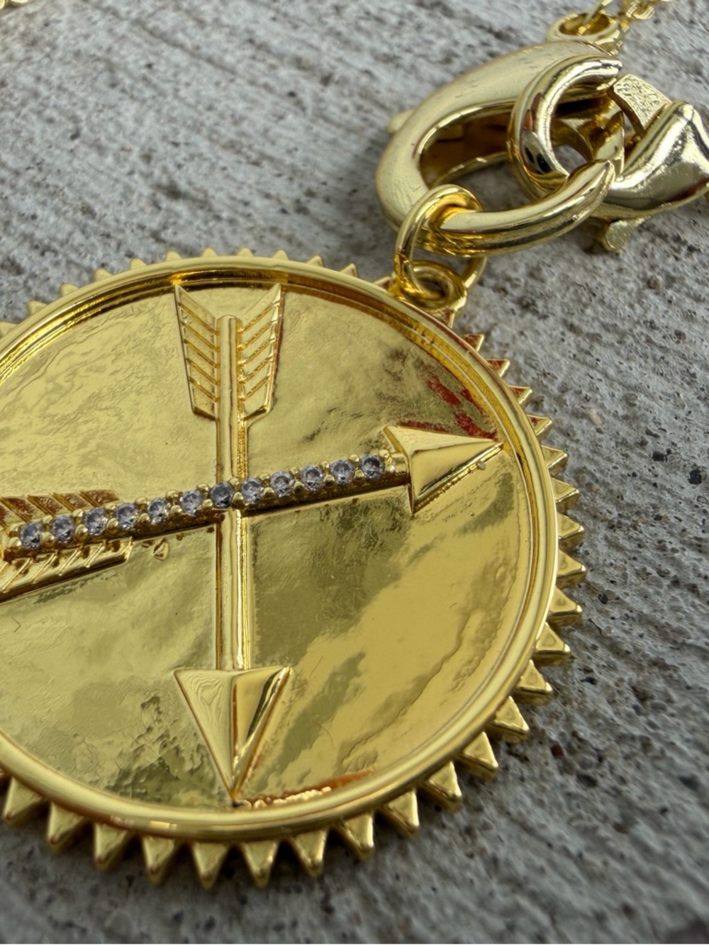 Uncommon James Gold Arrow Medallion Necklace CZ Pendant Long Chain Statement - Picture 3 of 5